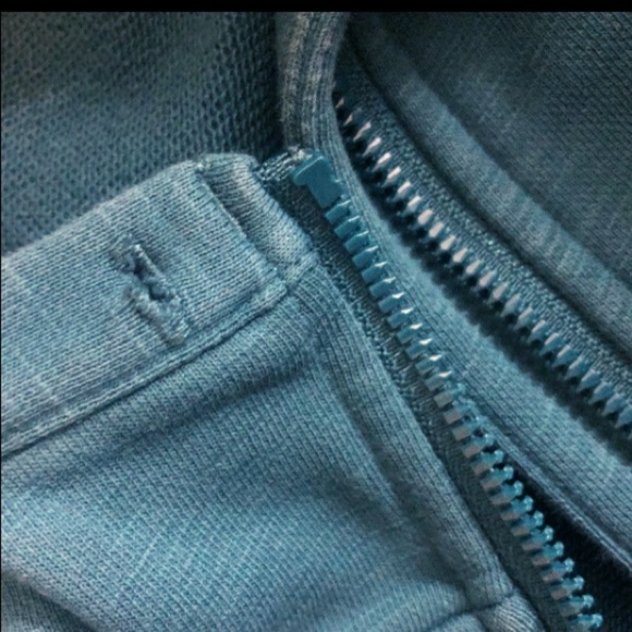 CRZ Yoga aguamarina color hoodie, pockets infront and zipper - Picture 6 of 11